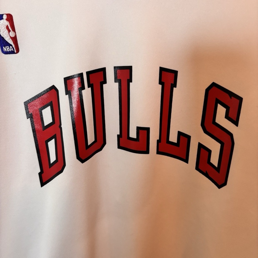 Mitchell & Ness Chicago Bulls Hardwood Classics Warm Up Shooting Shirt 2XL 52 - Picture 3 of 8